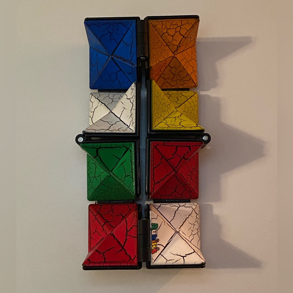 Rubik’s infinity cube - Picture 4 of 4